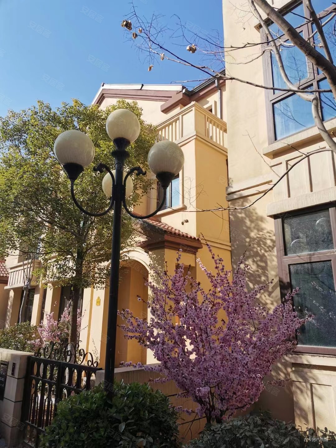 东方今典汤街小镇别墅次新小区超低密度三层豪宅