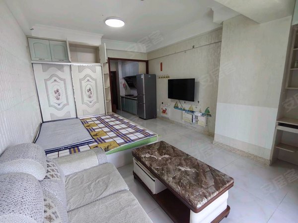 大连开发区万达广场万达广场(金州)万达广场 前排落地窗 可短租 可押一付一 随时看房 拎包入住出租房源真实图片