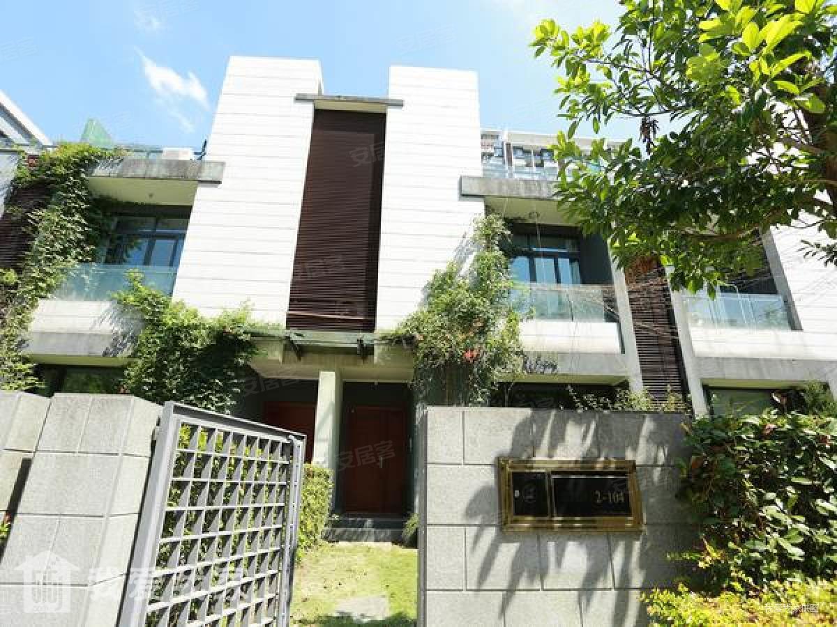 朗郡庭园排屋别墅大露台前后独立花园送双车位满两年