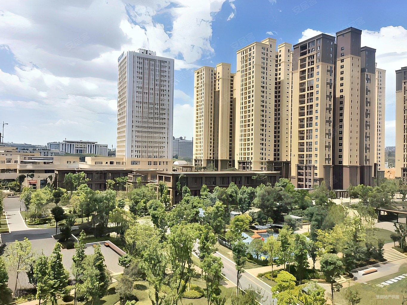 俊发空港城 带空调三室两卫精装修带车位  50万出售满两年