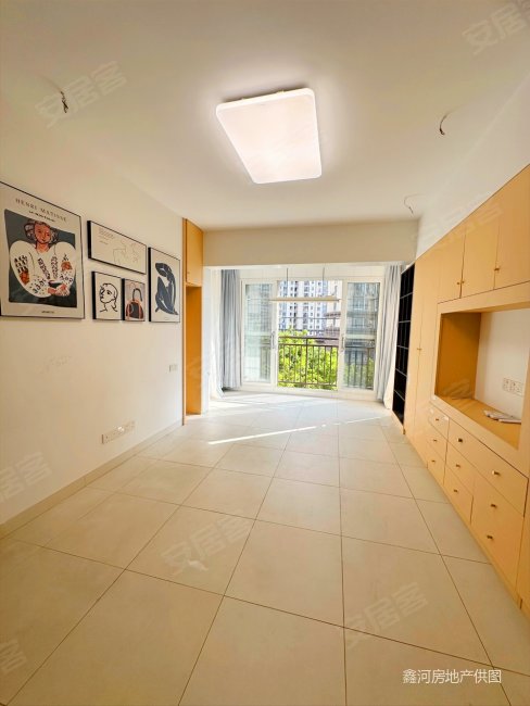 光正附近摩卡小镇精装修3房2卫朝看花园配套设施齐全