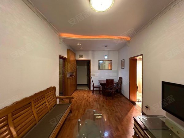 重庆江北五里店龙庭蓝天苑五里店一室一厅1500 干净整洁 近轻轨200米