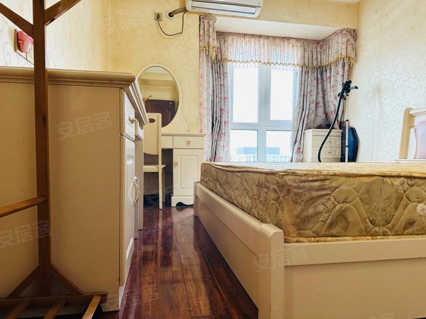 重庆永川人民广场康安尚都(二期)万达旁,三转盘精装两室,拎包入住出租