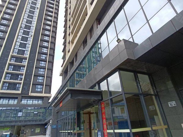 深圳南山南山中心区前海枫叶大厦南山地铁口旁,新单身公寓,安静舒适