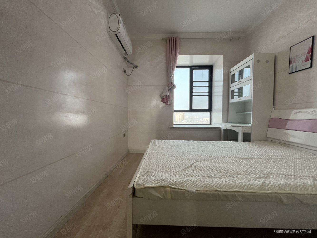 海翼汉东至尊3室2厅2卫127.66㎡南北86万