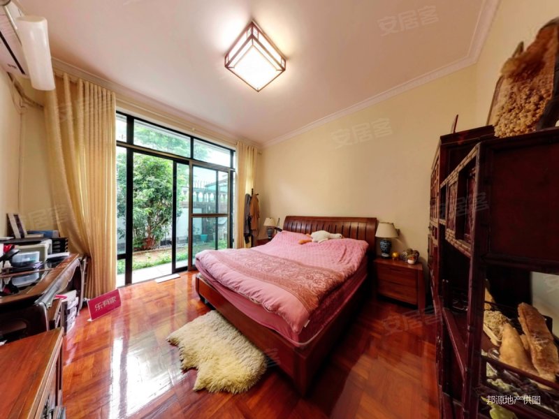 200平米小院,养花养草(喜欢院子的这套就行了),颐园二手房,1200万,4室