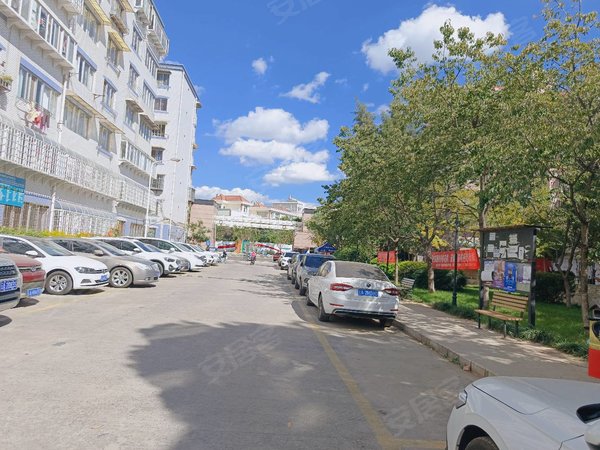 昆明西山滇池路片区福源小区福源小区 标准2室2厅带家具 采光采阳好