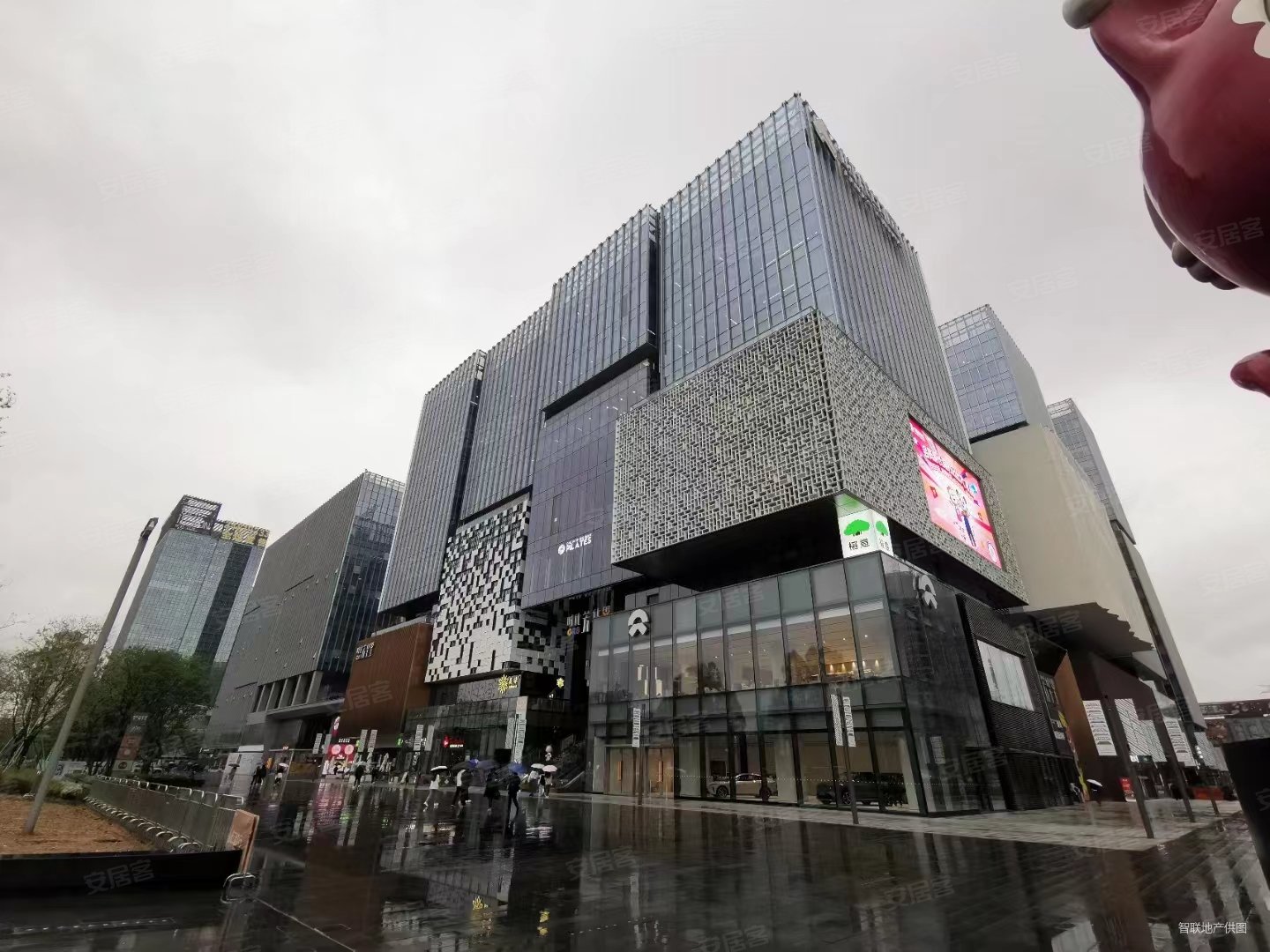 时间有限番禺核心位置,汉溪长隆双地铁交汇,保利大都汇二手房,57万,2