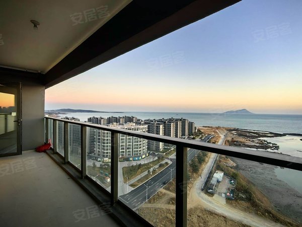 青岛黄岛东方影都灵山湾壹号一线海景房 前排无遮挡 视野给力 星光岛