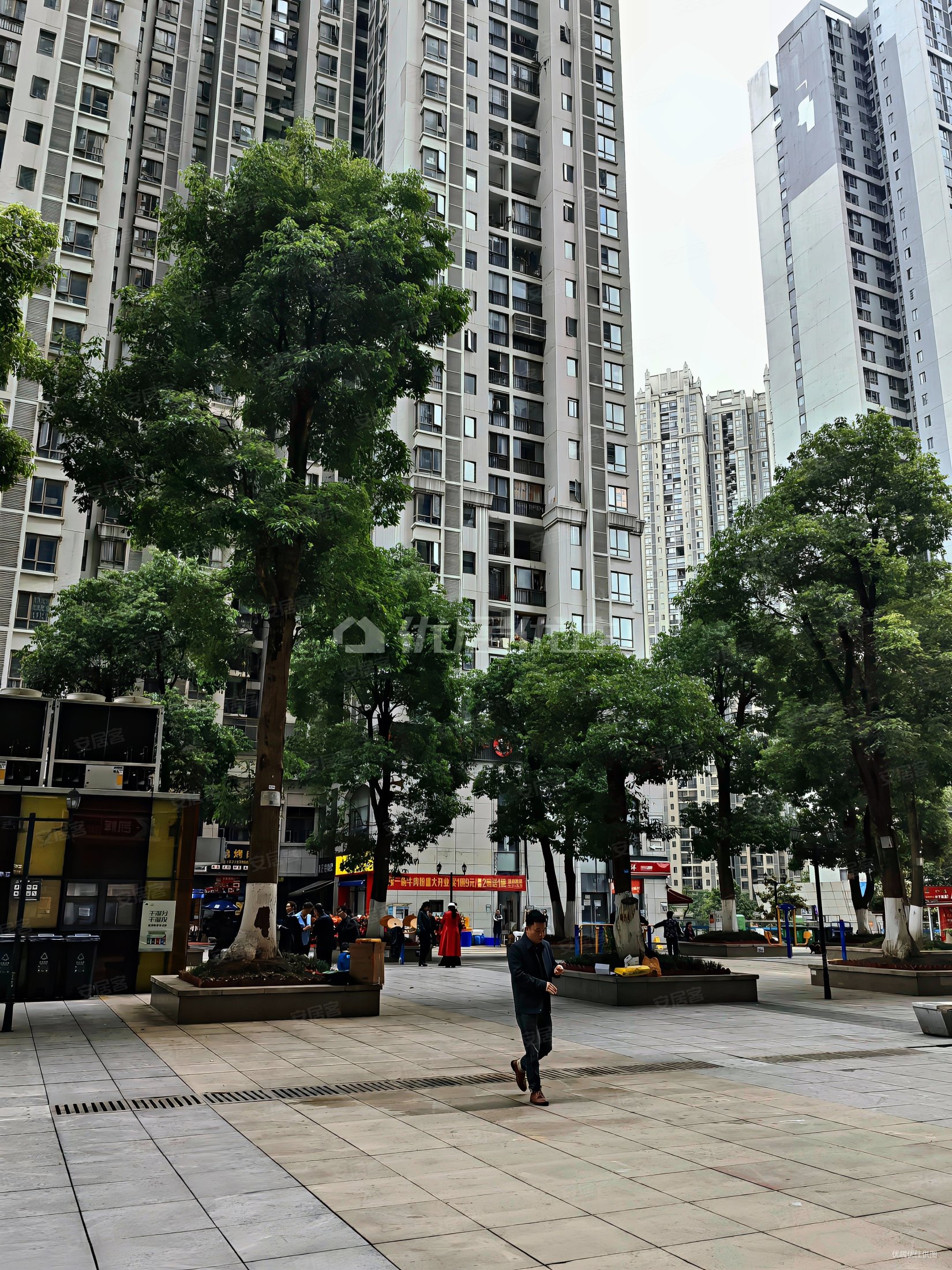 精装电梯房贵阳市花果园3室98平楼层好视野无遮挡