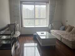 商洛商州天元时代市政府附近,群贤居2室电梯房,简单装修,集中供暖出租房源真实图片