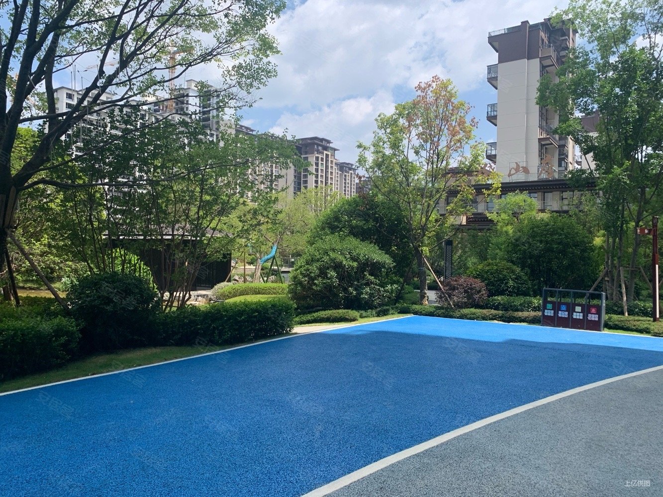 富康樾山府4室2厅2卫157㎡东62.5万