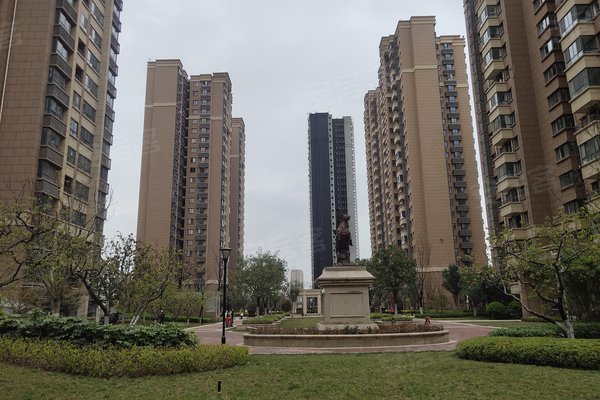 好不好_中介房产经纪人:李迎霞对隆源国际城的评价-西安安居客