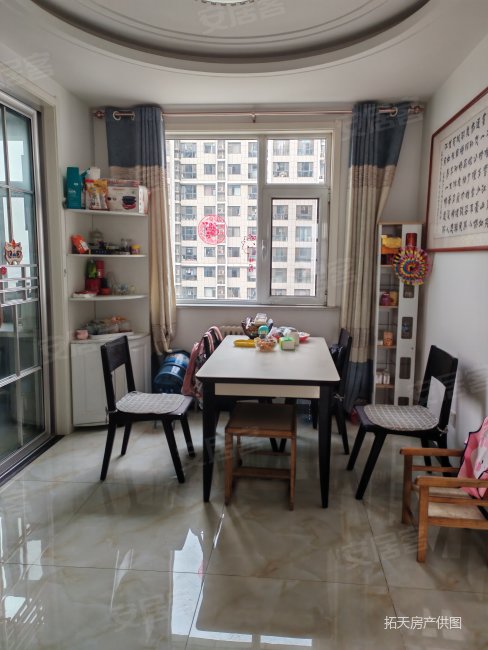 齐悦国际花园(二期)3室2厅1卫134.48㎡南北175万