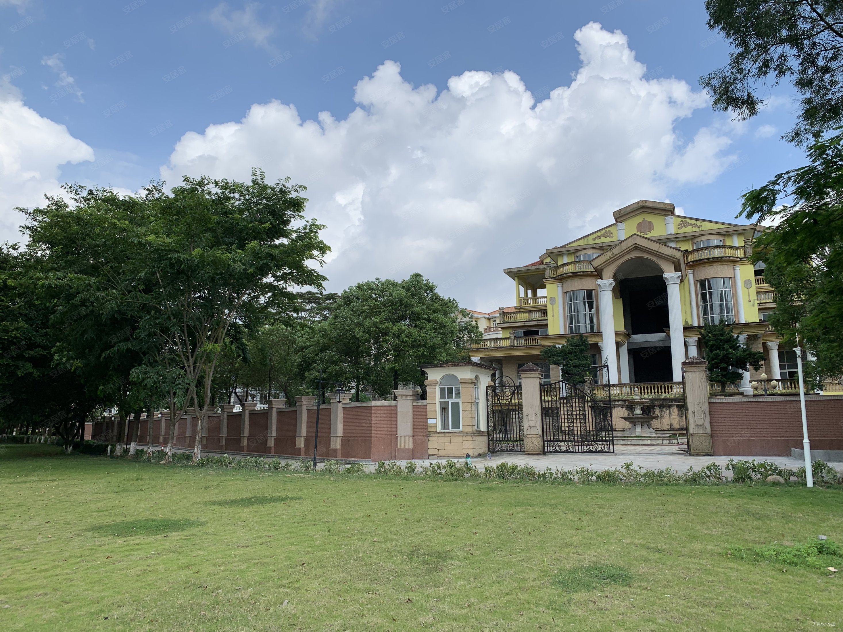 富盈加州阳光花园