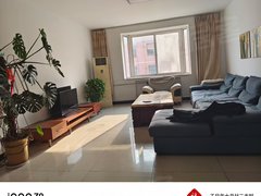 保定雄安新区容城县城 金容小区大三居140平 拎包年租七千 步行梯四楼出租房源真实图片