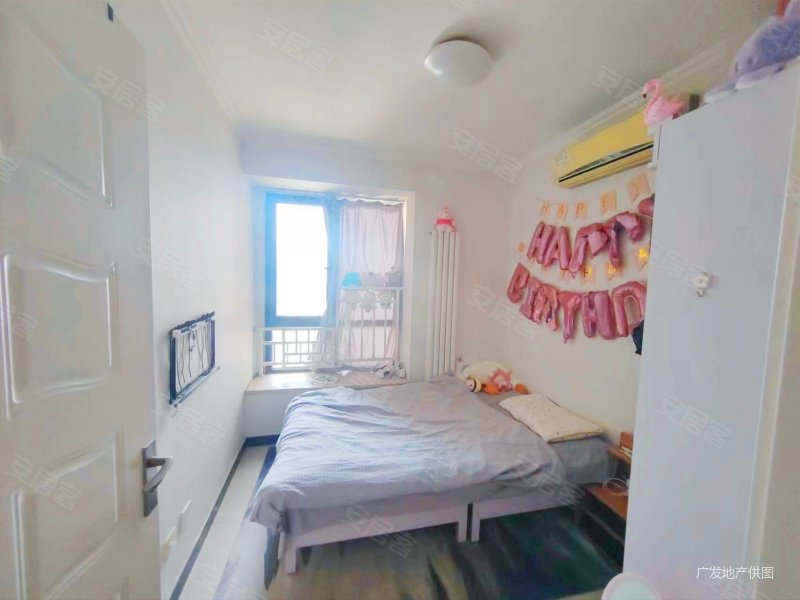 正弘数码公寓 省s验   精装40平米两房  可小刀!