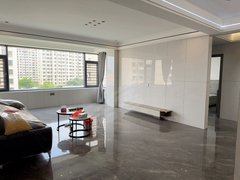 龙海城区龙海城区漳州动车站对面白云小区拎包入住大三房豪装出租房源真实图片