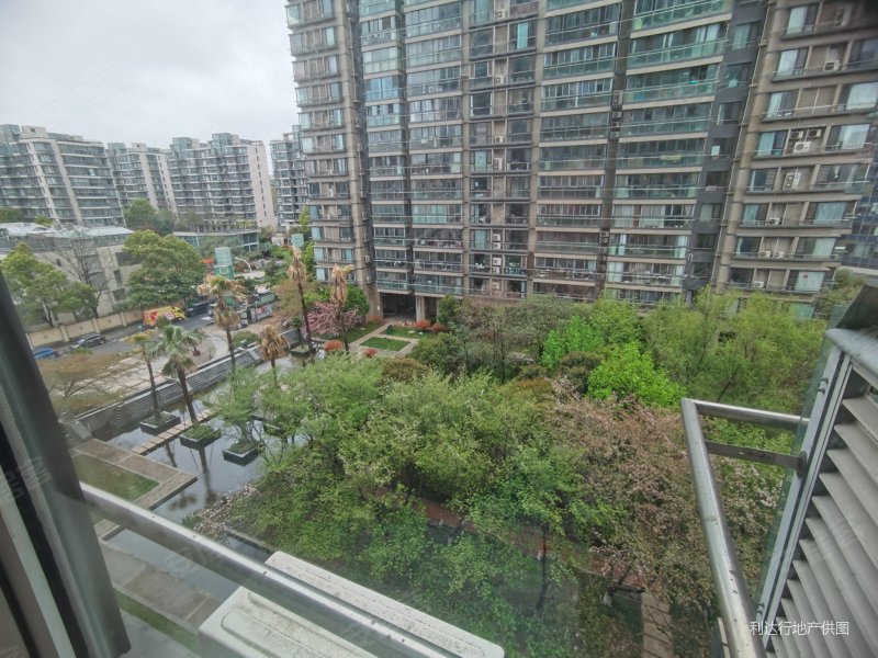 含产权车位 天正湖滨 不临街 飞机户型  采光充足 环境优美