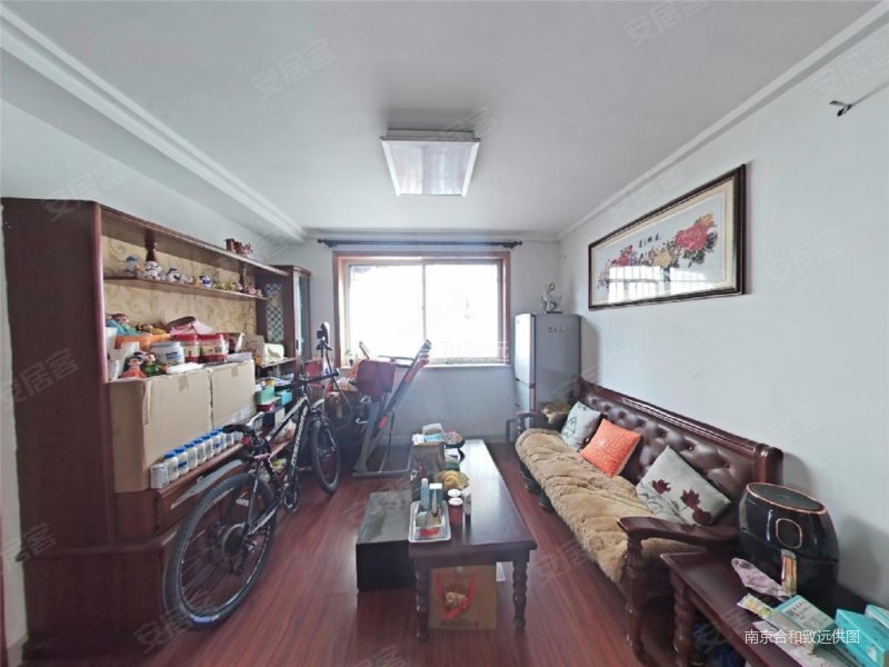 清凉山庄3室2厅1卫95.55㎡南北477万