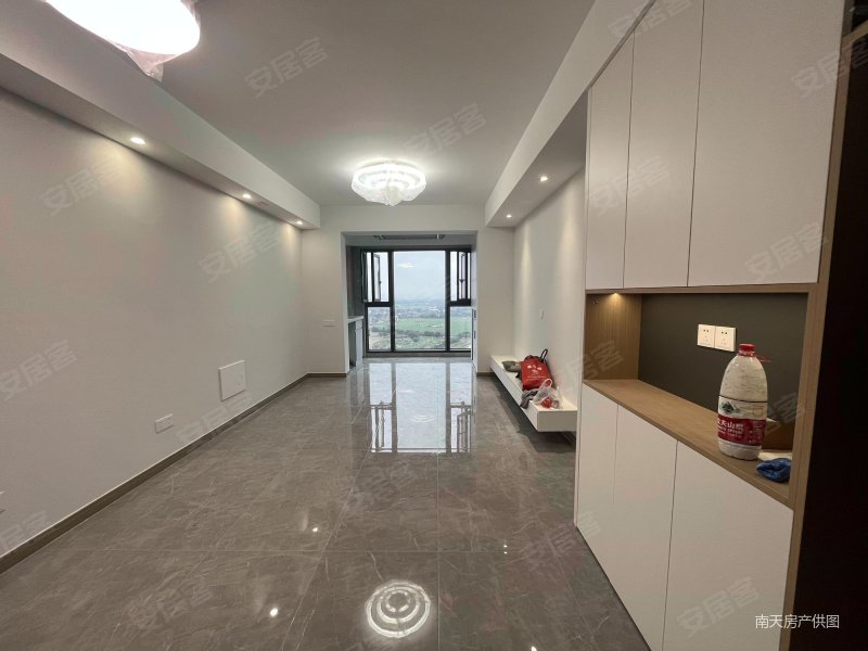 甬樾湾(东区) 板楼 临地铁 精装可拎包入住 高楼层采光充足,甬樾湾(东