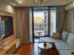 桂林临桂花生唐麓湖国际精装湖景两房，家电家具齐全，房间采光好，有阳台有空调出租房源真实图片