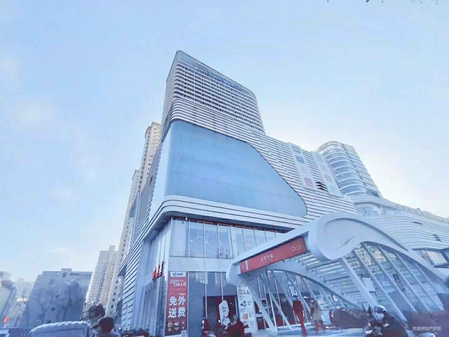 小寨商圈地铁口momopark精装两室一厅满二可看房