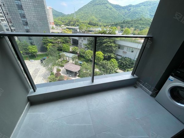 深圳南山大学城深铁阅山境花园塘朗山环绕!