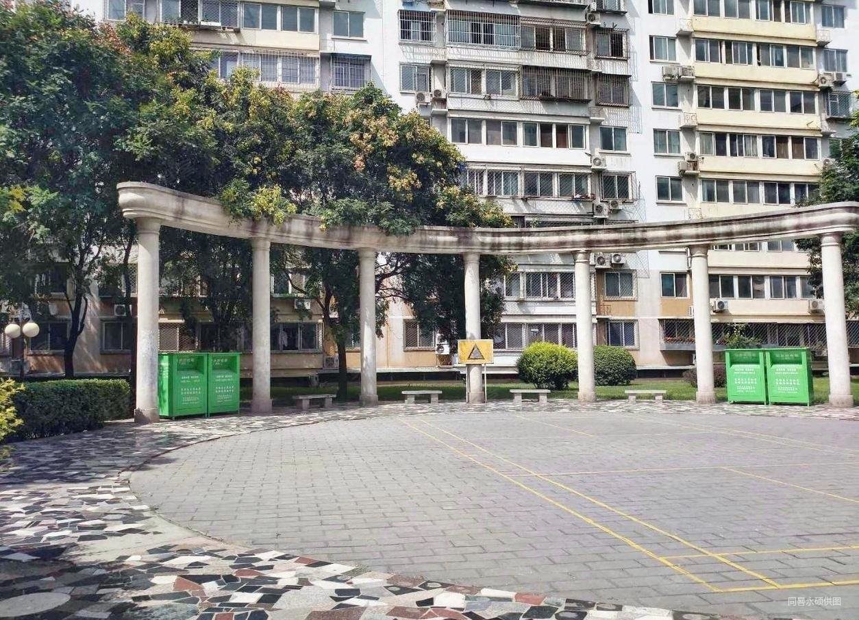 丰益花园西区低总价小两居满五年一套精装修佣金可谈