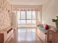 乳山市区商业街出租西城华府3楼84平，两室有空调地暖家电齐全，月1000元出租房源真实图片