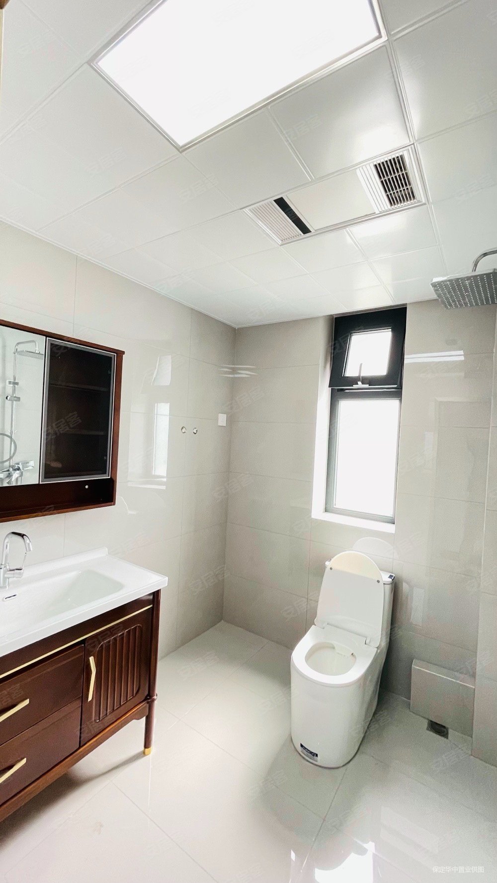 秀兰城市花园5室3厅3卫255㎡南北235万