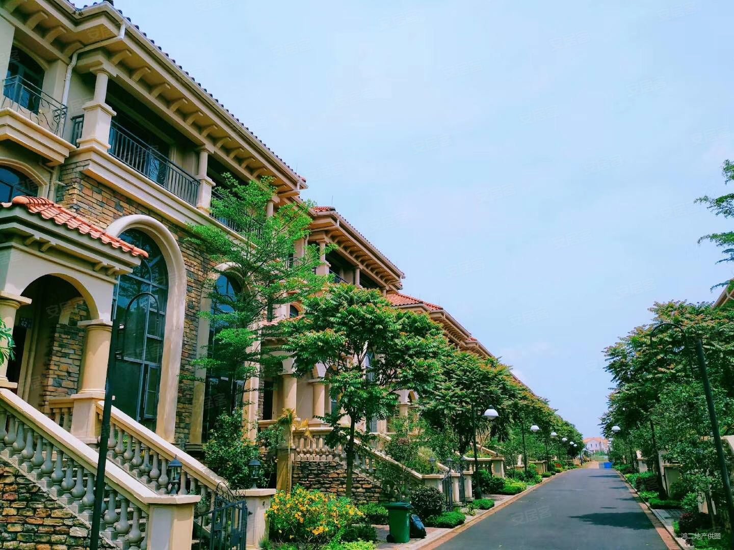 东方夏湾拿花园