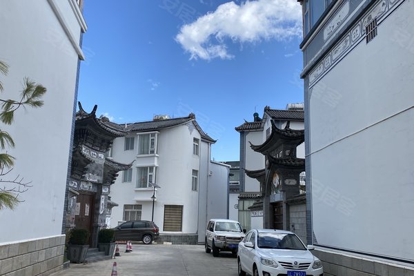 兰花苑(别墅),鹤庆路,近大丽路-大理兰花苑(别墅)二手房,租房-大理