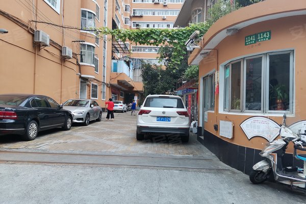 上海二手房 六角大楼 > 张翰解读六角大楼小区不足