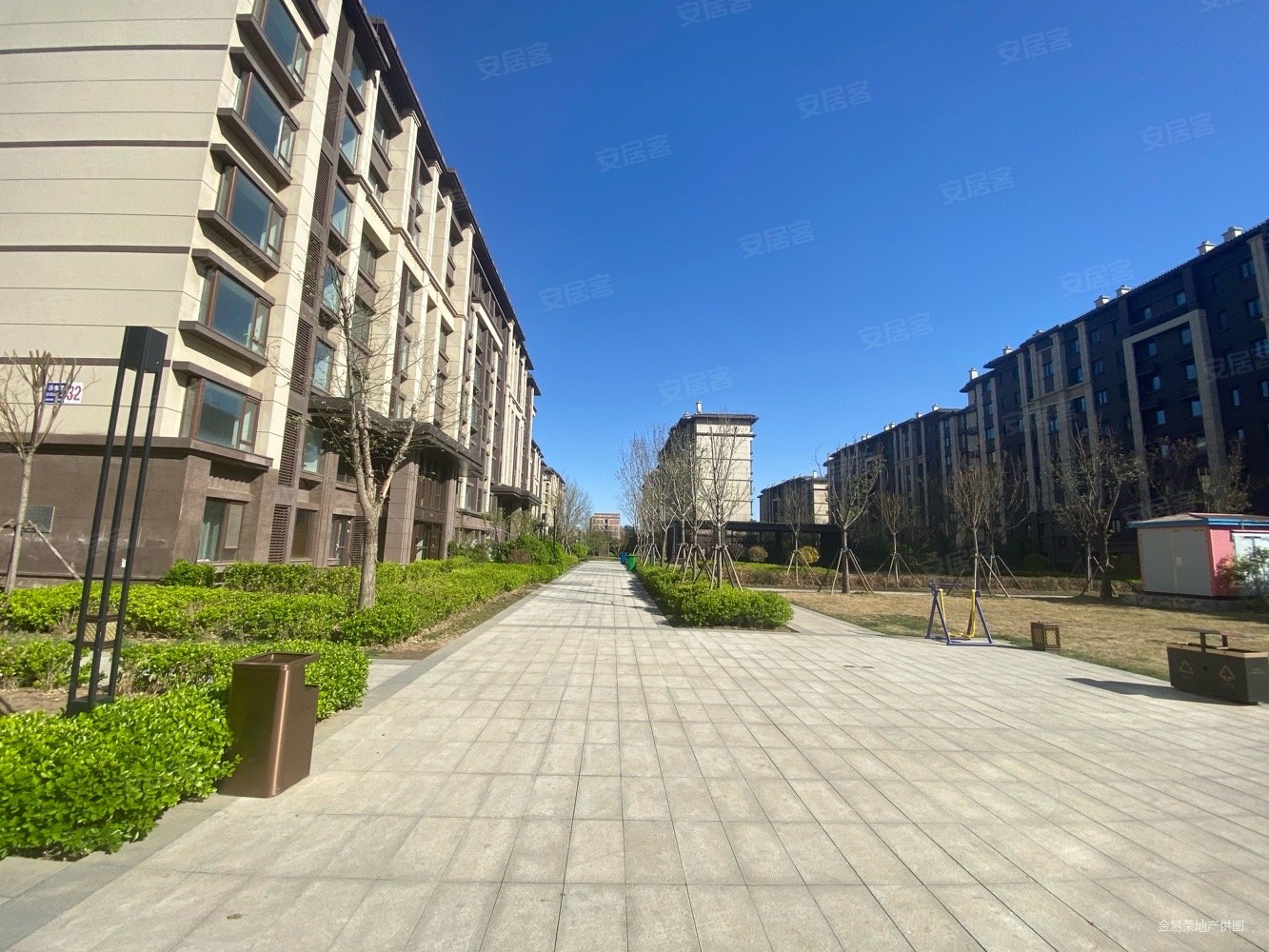 团泊精装电梯洋房 集中供暖 带俩车位 一天未住 急售,中骏云景台二手