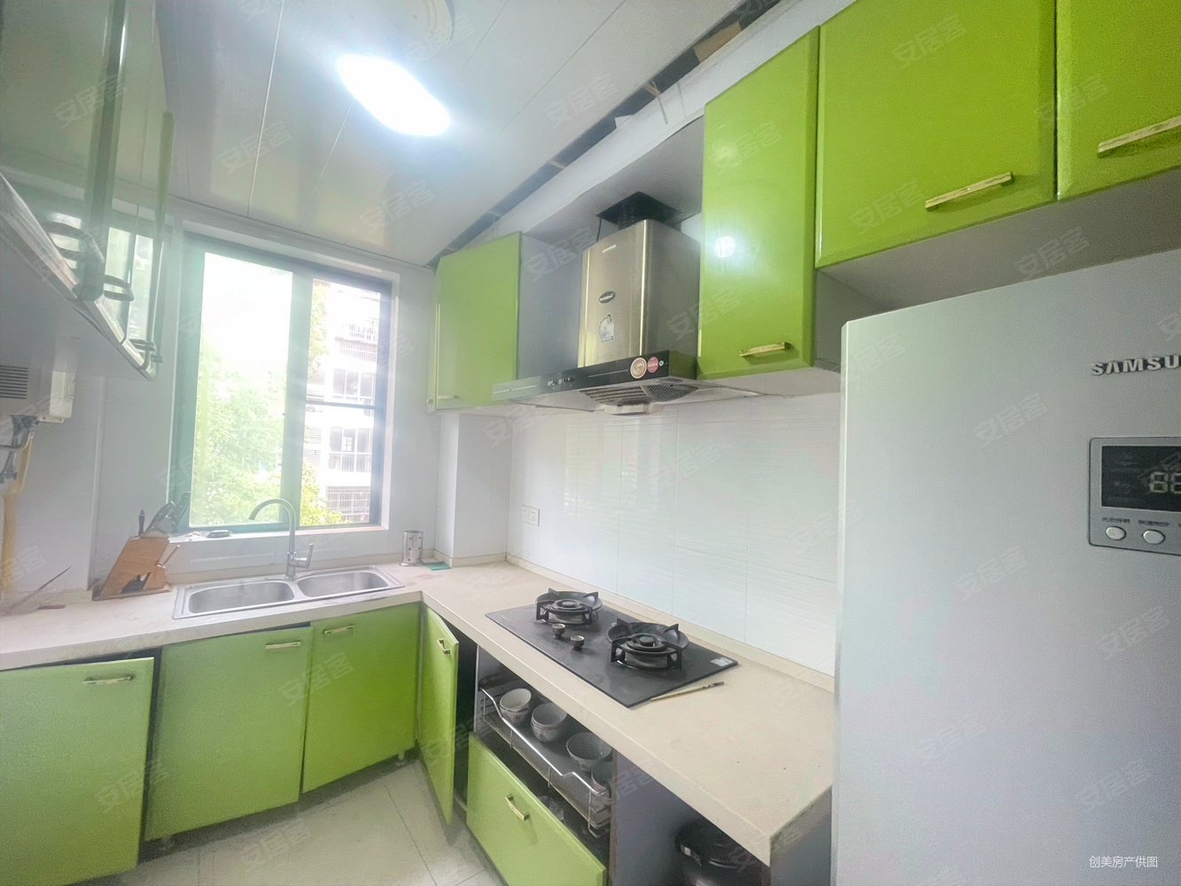 新安一区 90平 两房朝南 简单装修 南北通透