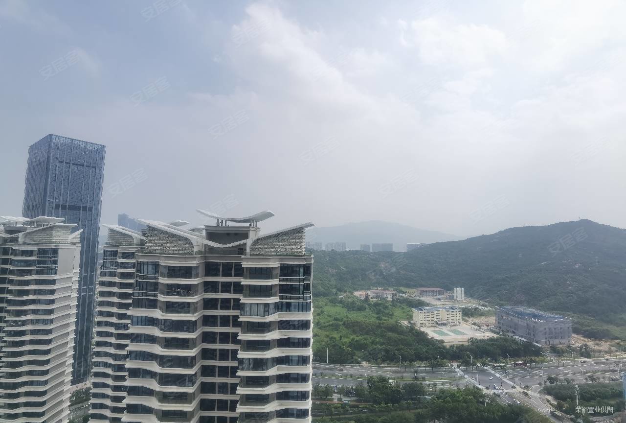 横琴华发广场悦琴湾三房 全新住宅亏本出售价格可谈 单价4字头,横琴