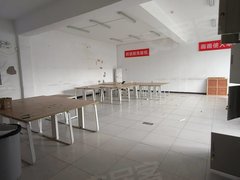 北京通州通州周边小堡艺术东区精装修校舍，封闭式管理，车位充足，随时看房。出租房源真实图片