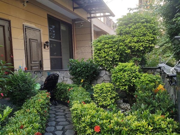 三亚吉阳迎宾路南枫禅墅阐述两室两卫,精装修,拎包入住,小区环境好.