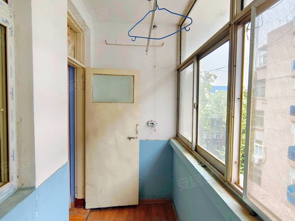 济南历下朝山街正觉寺小区三区可短租 近世贸广场 齐鲁医院 恒隆 泉城