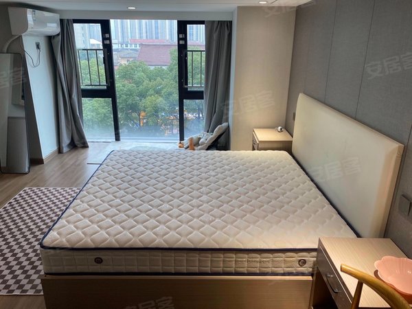 宁波余姚阳明朴石翰府(商住楼)朴石翰府下层朝南精装一室一厅出租房源