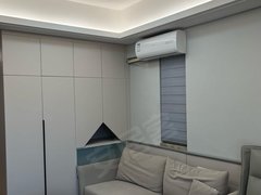 汕头濠江濠江城区出租 南滨路 绿地中心单间 配套齐全 拎包入住 多套房源可选出租房源真实图片
