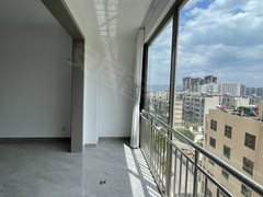 曲靖麒麟麒麟花园市中心 新生 四中旁 精装四房 配套齐全!出租房源真实图片