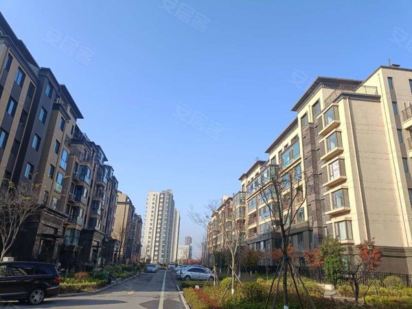 青岛黄岛隐珠剑桥小镇近胶南一中陪读临港路空租,空租出租房源真实