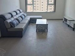 深圳城梦想家园中间楼层两室新装房屋出租