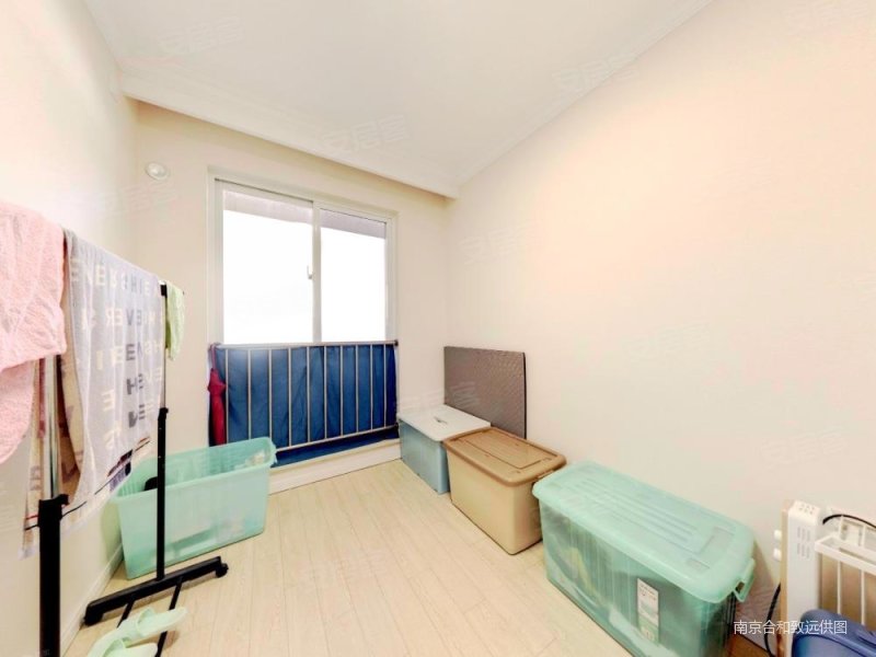 正南朝向 满二 车位充足 商业配套成熟 精装好房 电梯房,中南世纪雅苑