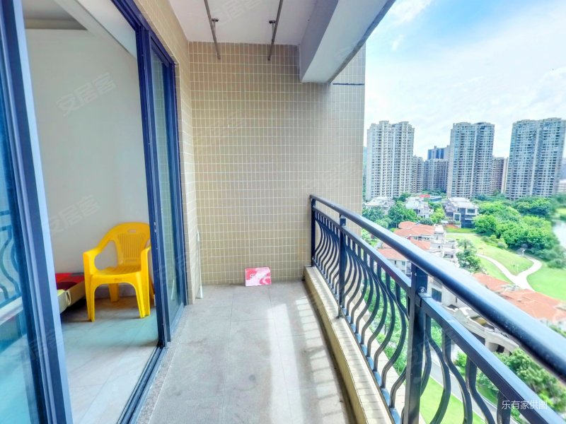 视野开阔,采光好,业主诚心出售,看房提前预约,南沙碧桂园天玺湾二手房