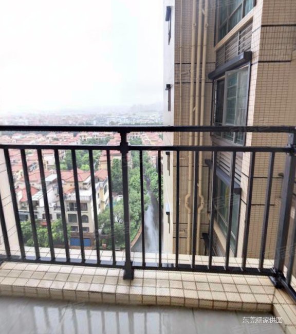 丰泰橡树溪谷 小区新 带电梯 正规商品房 精装修 小三居