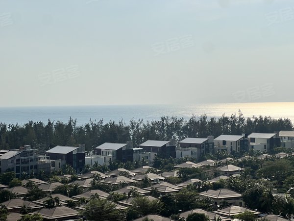 三亚三亚周边陵水雅居乐海境新天海境新天三房两卫,南向一线海景房床