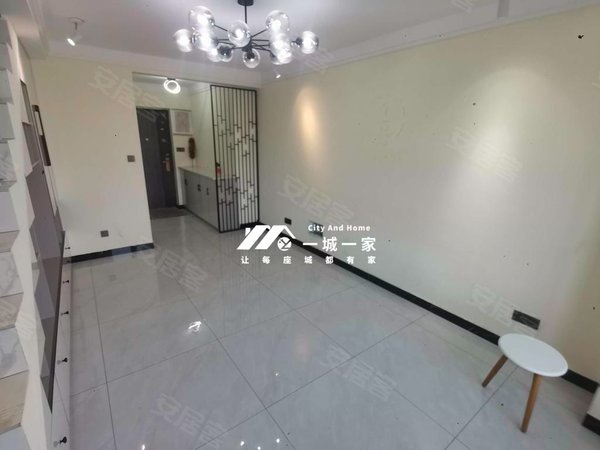 徐州邳州福州路中汇广场新明德附近 中汇loft 楼下小吃街 购物方便 看房拼手速出租房源真实图片